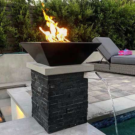 The Outdoor Plus Maya Square Lifestyle on Pedestal